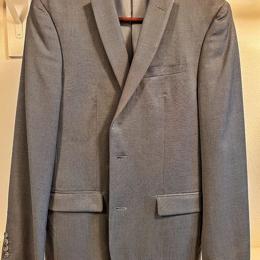 Bar III Slim Suit Grey 38R - 32/32.  Jacket and Pants